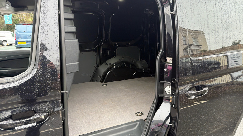 Ford Transit Connect 230 L1 Diesel 2.0 EcoBlue 122ps Limited Van Auto